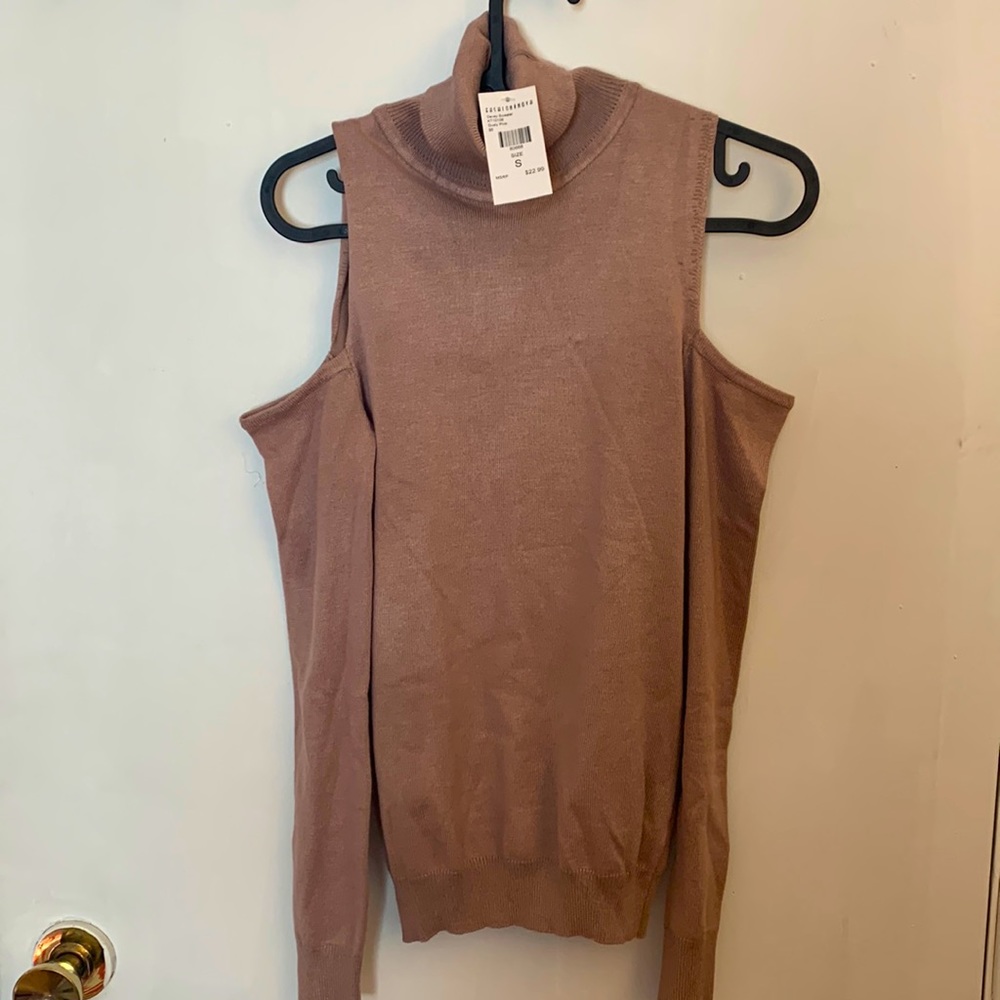 ** Final price ** Fashion nova sweater